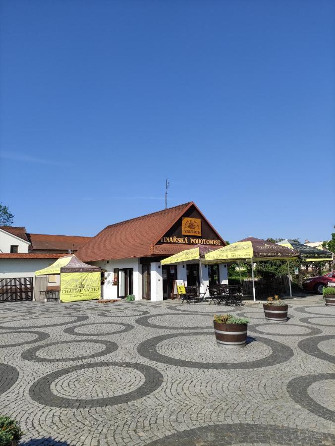 Ubytovani Ema Apartamento Valtice Exterior foto
